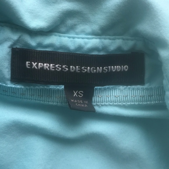 Express button down - Picture 3 of 4